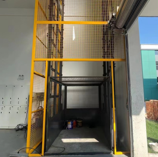 金门导轨式升降机助力物流园破解运输难题